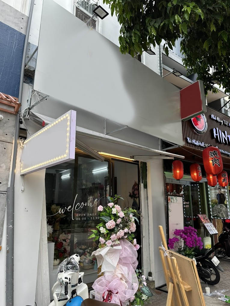 Cho thuê Nguyên căn mặt tiền Phan Xích Long, P2, Phú Nhuận